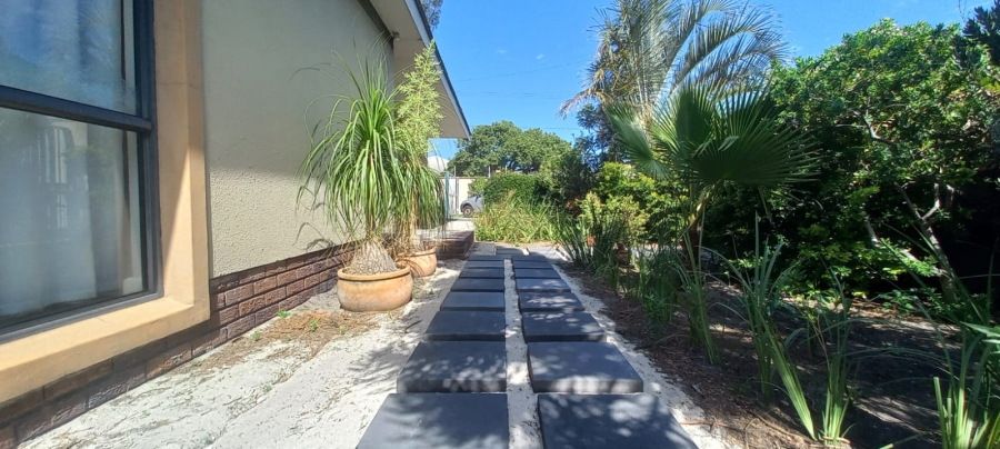 4 Bedroom Property for Sale in Wetton Western Cape